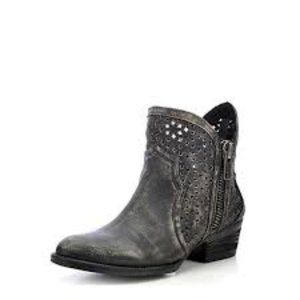 Circle G Women's Short Western Boots/Round Toe/Black/Size 9